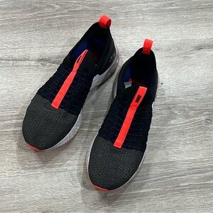 Nike Men's Black and Red Sneakers
